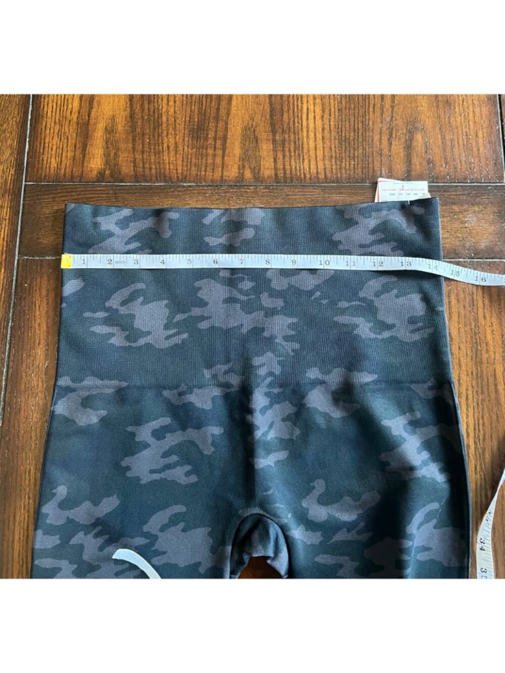Spanx Look at Me Now Seamless Cropped High Rise Leggings Black/Gray Camo 2X NEW - Picture 6 of 8